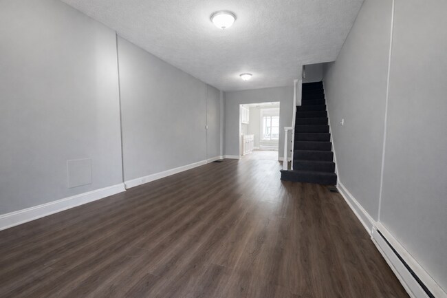 Building Photo - Three Bedroom Home In Baltimore City