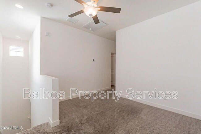 Building Photo - 5516 S Dillon Cir