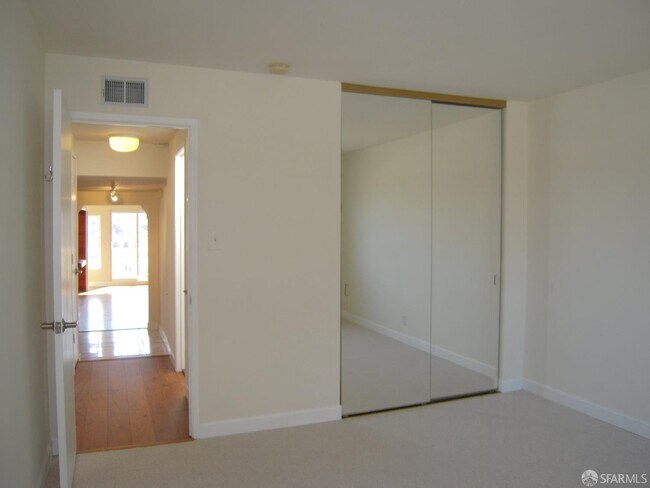 Building Photo - 168 Museum Way