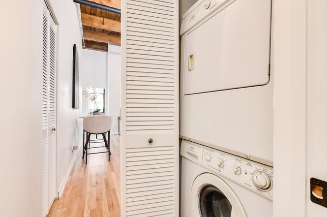 Building Photo - 331 S Peoria St