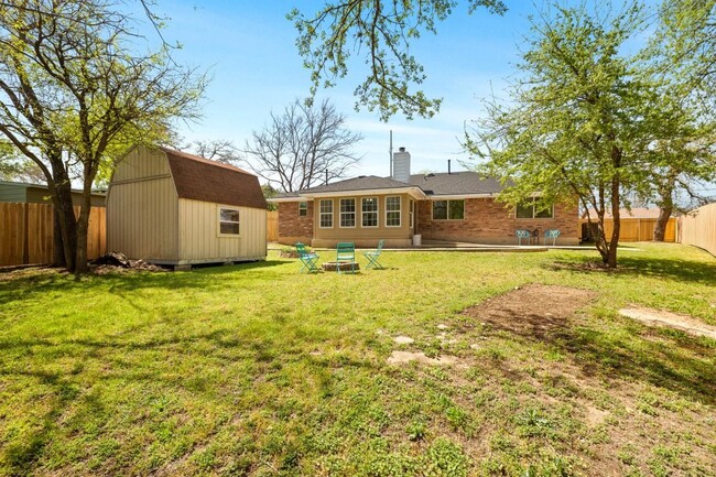 Building Photo - 1403 Penny St