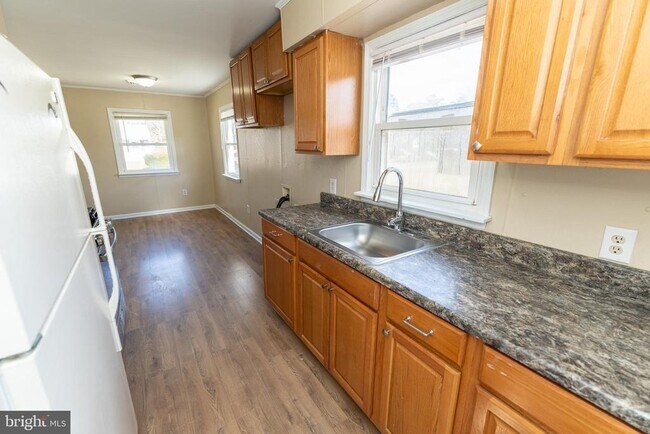 Building Photo - 504 Plover Rd