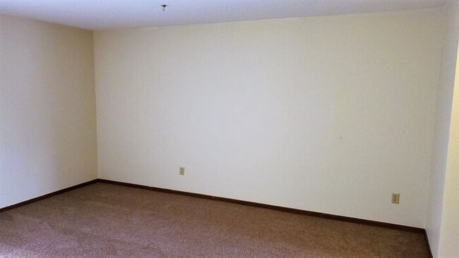 Building Photo - $1,475 | 2+ Bedroom, 1.5 Bathroom Multi Floor Town Home | No Pets | Available for July 1st, 2026 ...