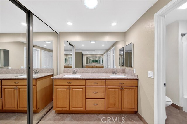 Building Photo - 3 Silver Fir