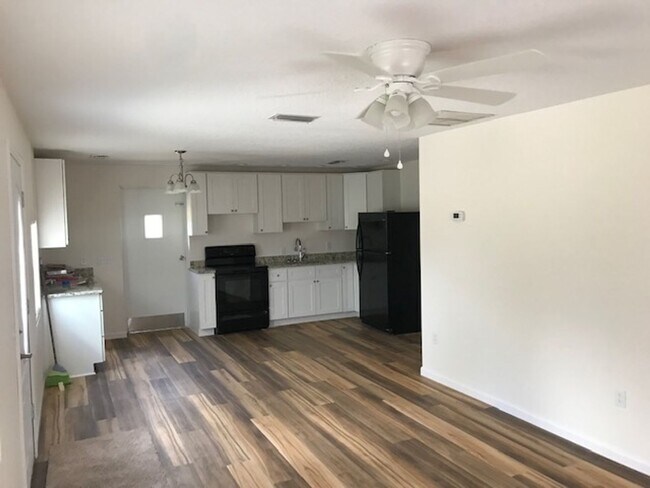 Building Photo - ACCEPTED APPLICATION 9-7-24