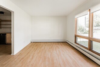 Building Photo - Updated One-Bedroom in Cherboneau North | ...