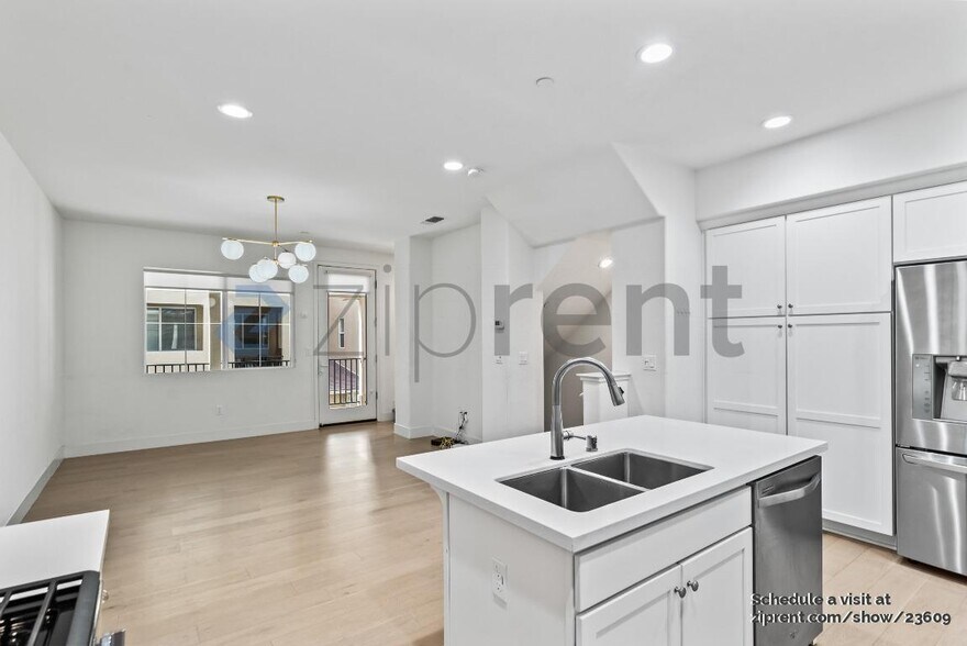 Building Photo - 37577 Masts Cove Way