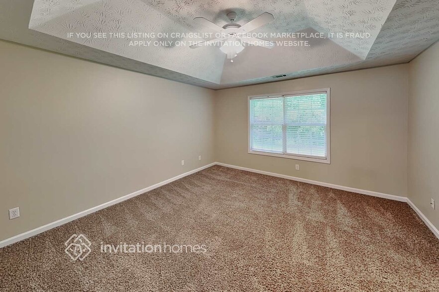 Building Photo - 898 Kendall Park Dr