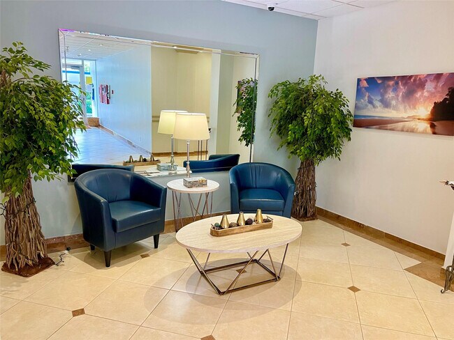 Building Photo - 800 SE 20th Ave