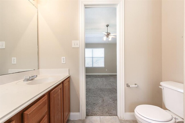 Building Photo - 24006 Lestergate Dr