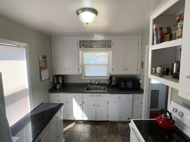 Building Photo - Cozy 2 Bedroom 1 Bath Home for Rent in Eph...