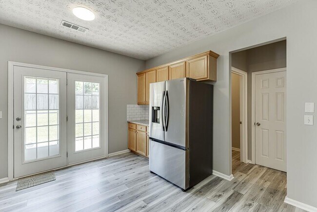 Building Photo - 678 Clairidge Elm Trail SW