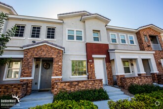 Building Photo - Charming 2Bdm 2Ba Townhome in Centennial H...