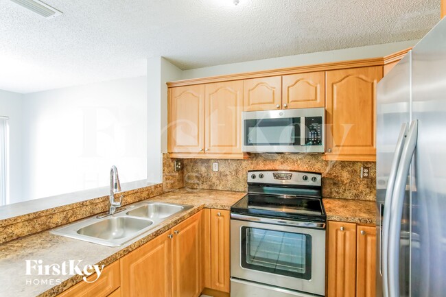 Building Photo - 13921 SW 173rd Terrace