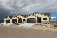 Building Photo - LIKE NEW: 2170+ SQFT and majestic VIEWS  3 Br 2.5 Ba 2 Car garage