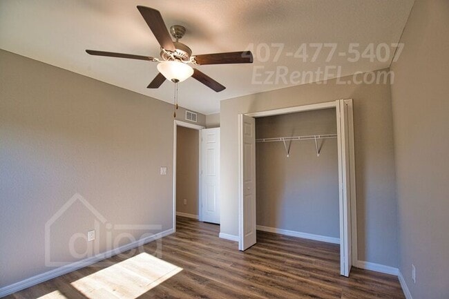 Building Photo - 121 Parish Dr