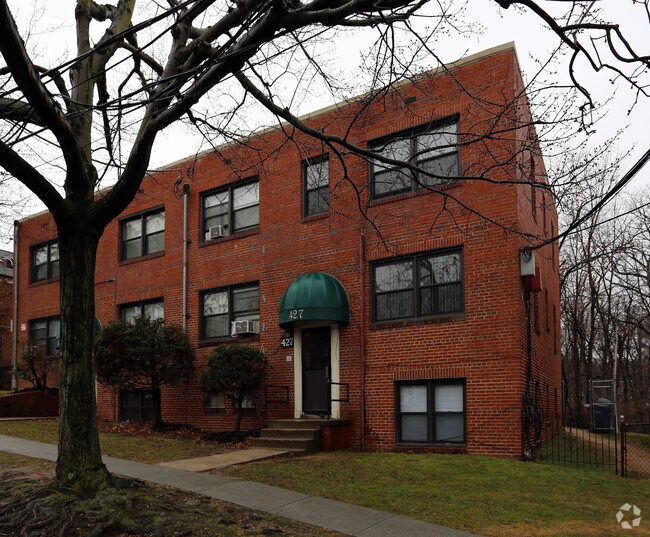 Building Photo - 427-429 Burbank St SE