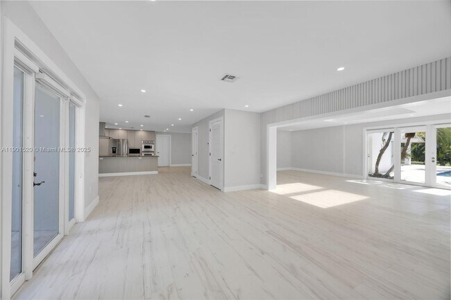 Building Photo - 8303 Old Cutler Rd