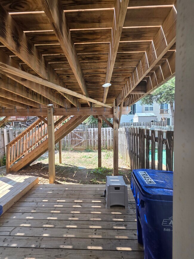Building Photo - 406 Knollwood Ct
