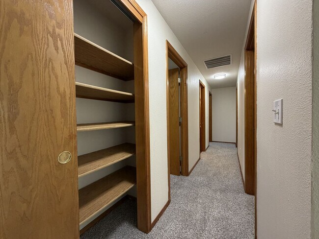 Building Photo - 5505 SW 149th Ave
