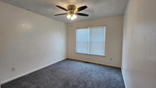 Building Photo - 1585 Devon Way