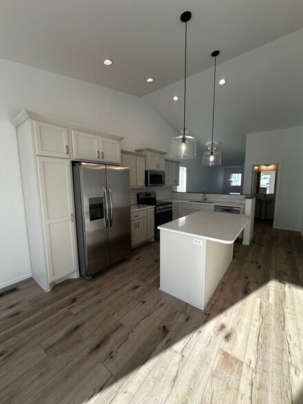 Building Photo - 6310 83rd Ave S