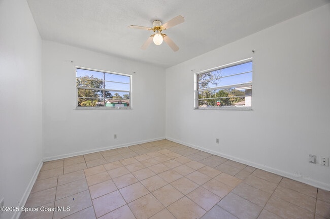 Building Photo - 1411 Prospect St