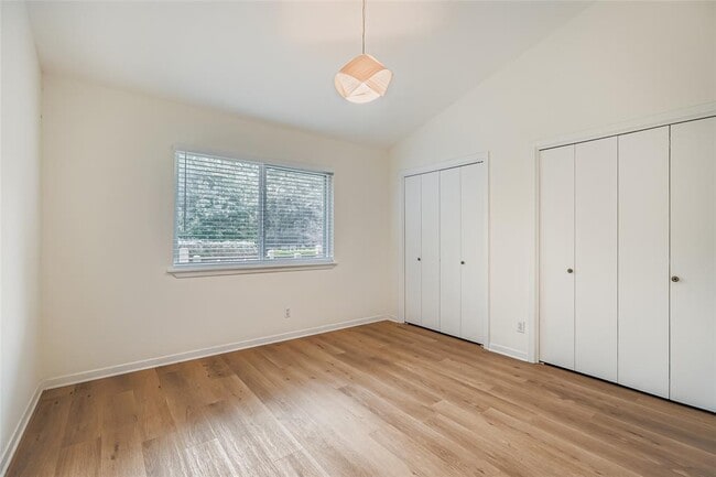 Building Photo - 2000 Cody Ct