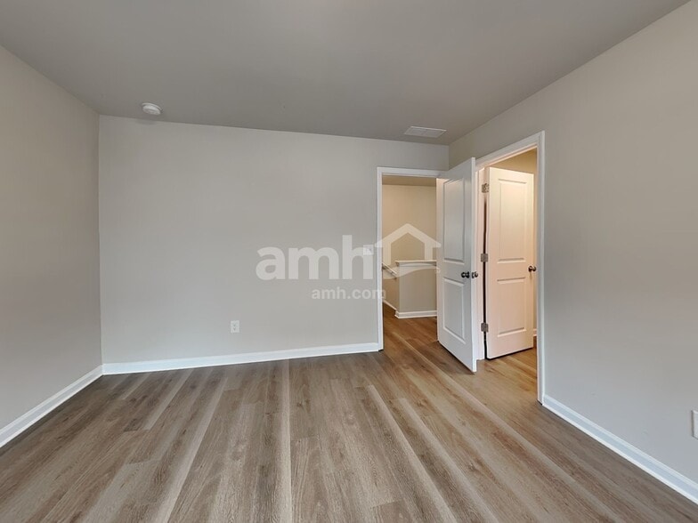 Building Photo - 222 N Fortune Way