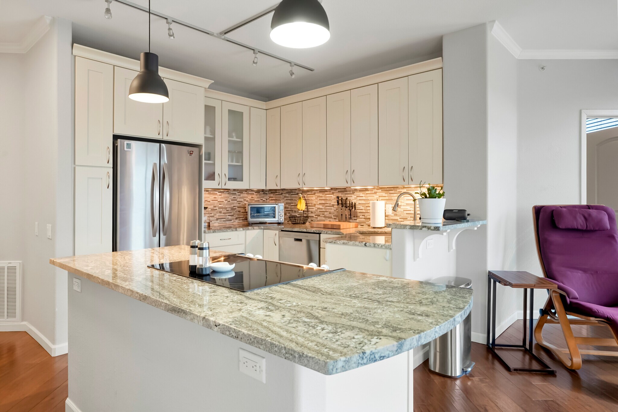 Building Photo - 10184 Park Meadows Dr