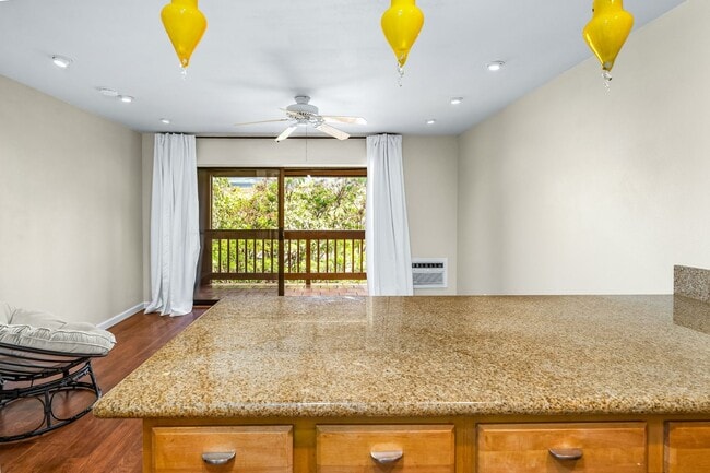 Building Photo - Maui Lani Terraces Studio, Great Mountain View!