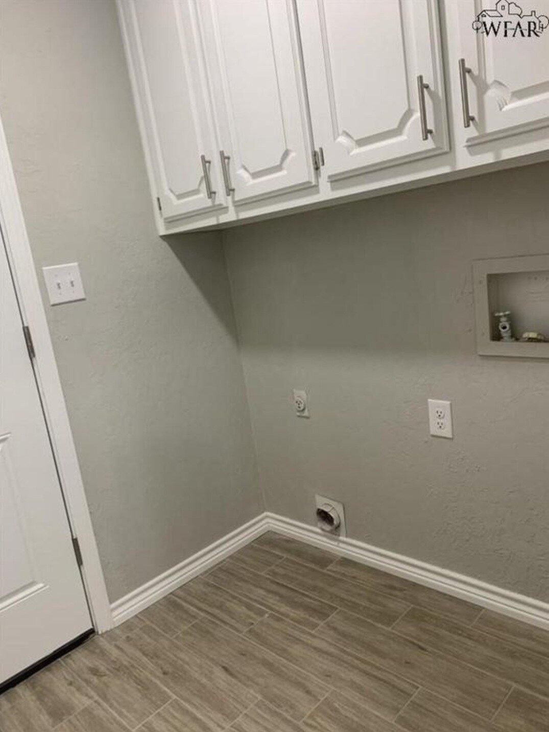 Building Photo - 5813 Briargrove Dr
