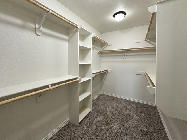 Building Photo - 1923 Price Ave