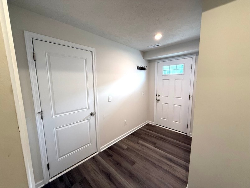 Building Photo - 114 Slate Ridge Dr