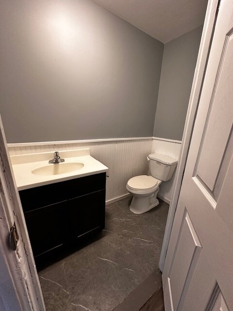 1/2 Bathroom - 5897-5901 US-9