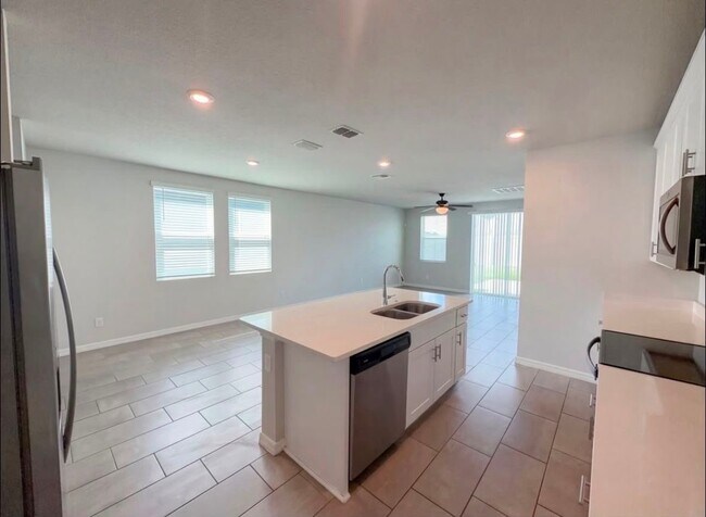 Building Photo - 144 Bellmont Ln