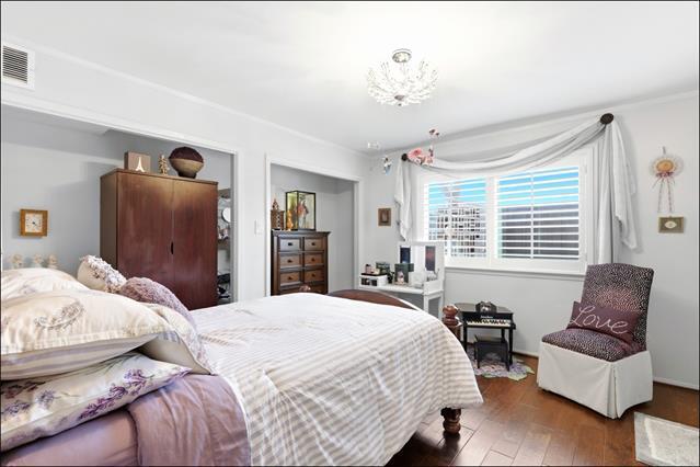 Building Photo - 5718 Over Downs Cir