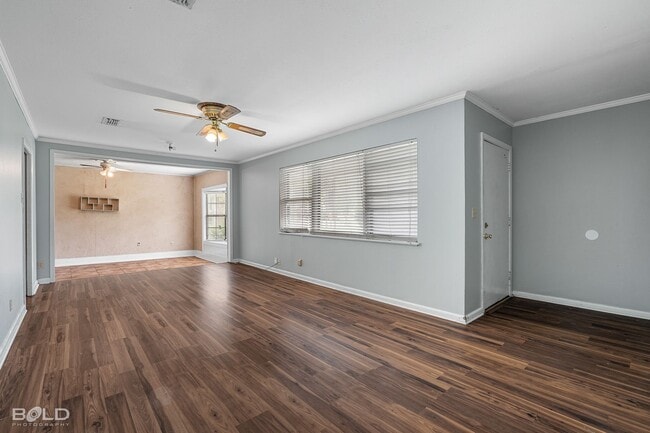 Building Photo - Check Out this 3 bed 2 bath in Bossier!!