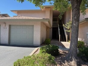 Building Photo - Price Reduced 2 Bedroom 2 Bath Contact Pro...