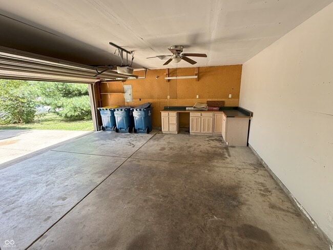 Building Photo - 2069 Fullwood Dr