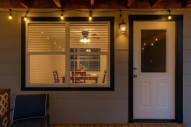 Building Photo - 503 Carrell St