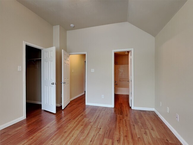 Building Photo - 2618 Bammelwood Dr