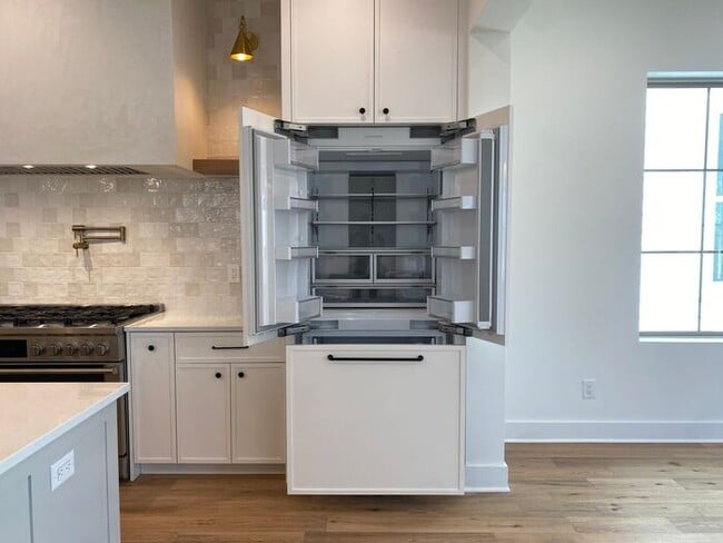 Building Photo - Beautiful New House in West Nashville - High End Appliances