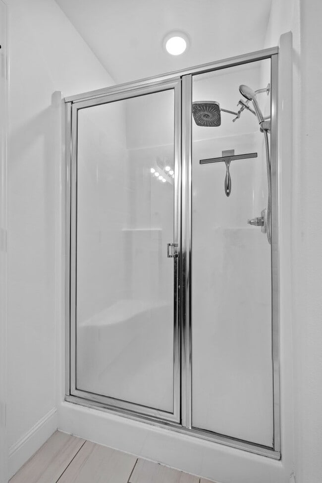 Building Photo - Gorgeous Home in Bentonville!