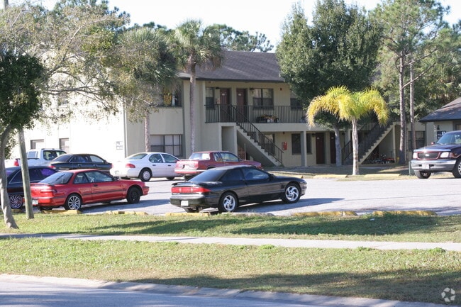 Granada Apartments - Granada Apartments of Clearwater