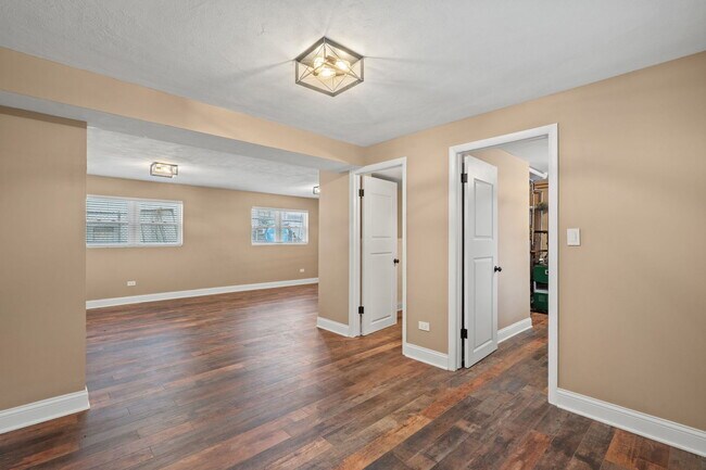 Building Photo - 2737 Spruce St