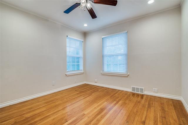 Building Photo - 6943 Bob O Link Dr