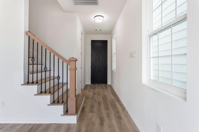 Building Photo - 1273 Oakmont Bnd Dr