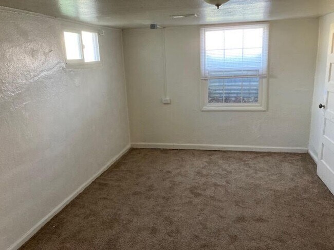 Building Photo - Coming Soon !2 bedroom, one bath home in Caldwell