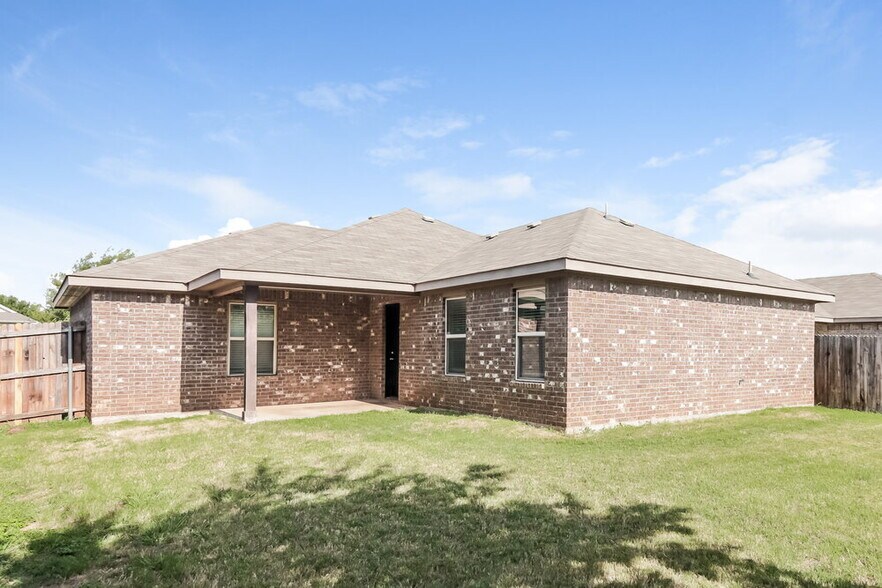 Building Photo - 7645 Hollow Point Dr